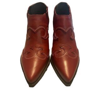 STEVE MADDEN Women’s Red Leather Western Booties Size 6M New No Box SEE DESCRIPT